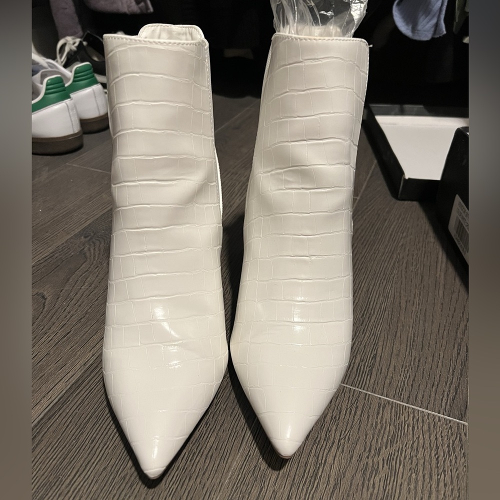 Lulus White Croc-Embossed Booties